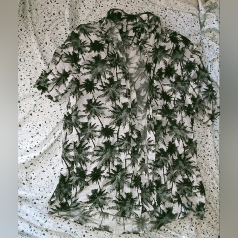 Palm Tree Print Button-Up Shirt